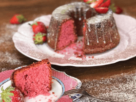 Bolo de morango